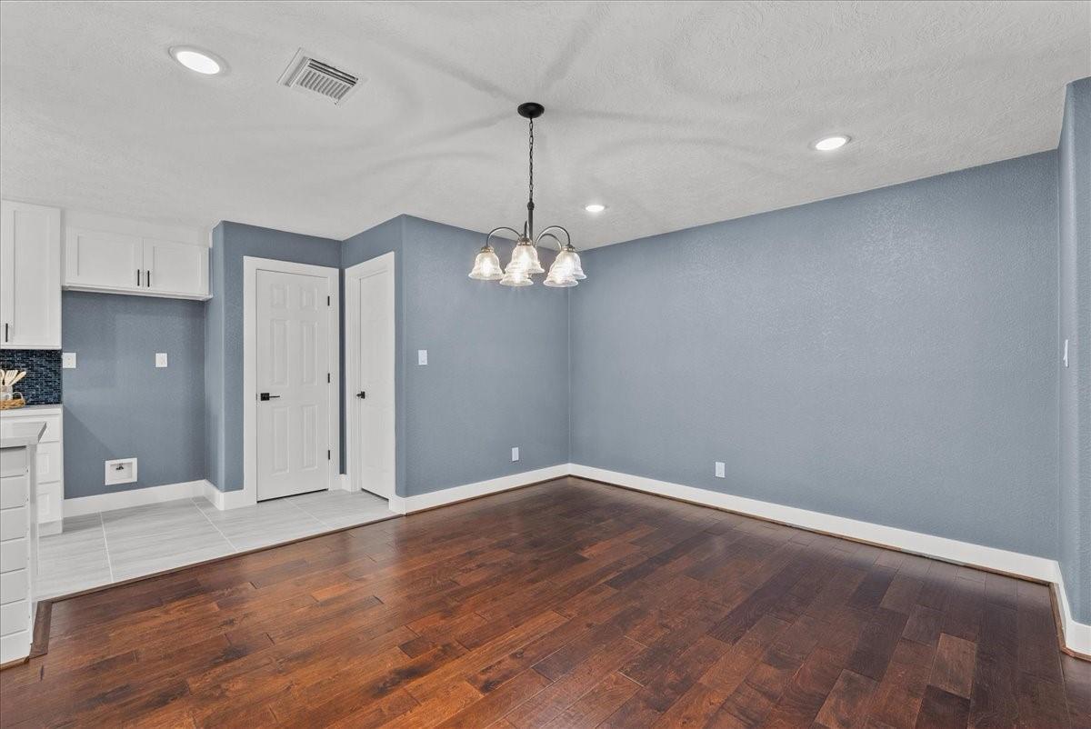 2730 Mary Lane