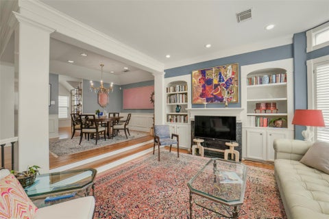 Photo of 2026 Welch Street, Houston, TX 77019 (MLS # 16388675)
