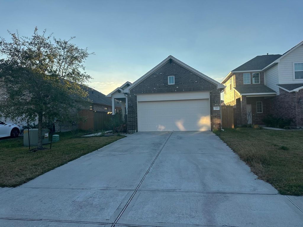 Photo of 2209 Windy Grove Drive, Texas City, TX 77568 (MLS # 68641499)