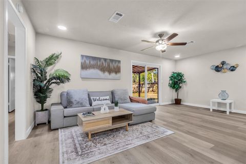 Photo of 1714 Pamela Lane, Missouri City, TX 77489 (MLS # 69744174)