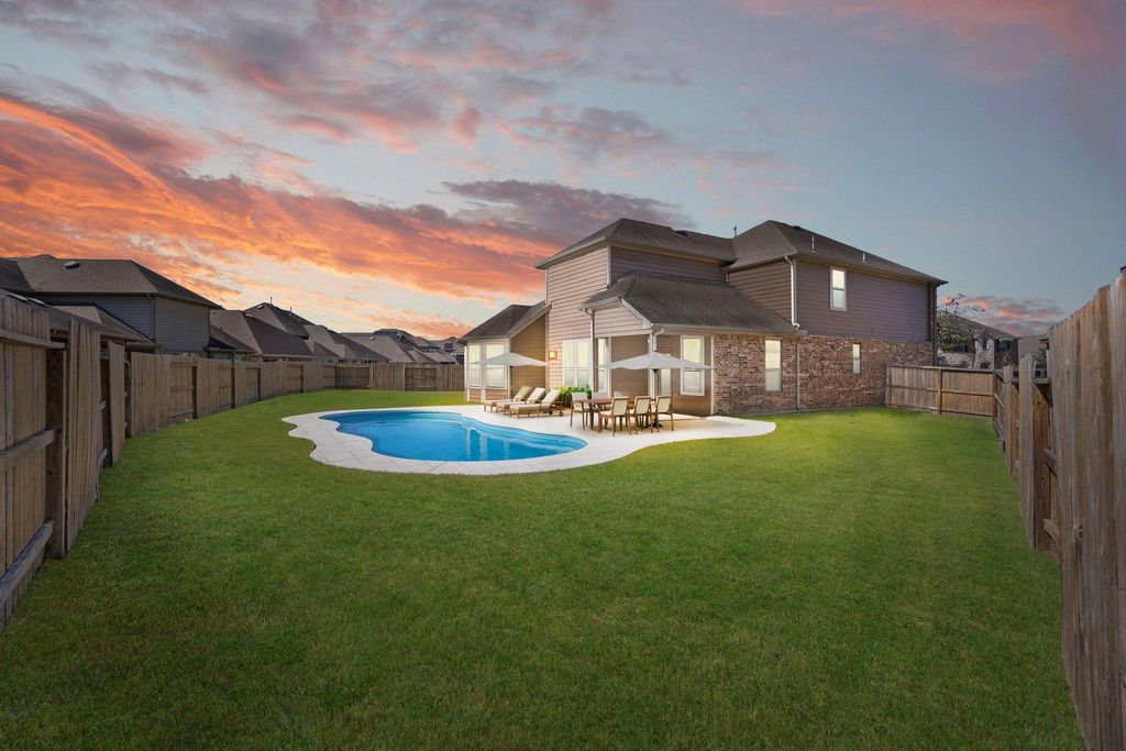 Photo of 11102 Mineral Island Lane, Richmond, TX 77406 (MLS # 19877270)