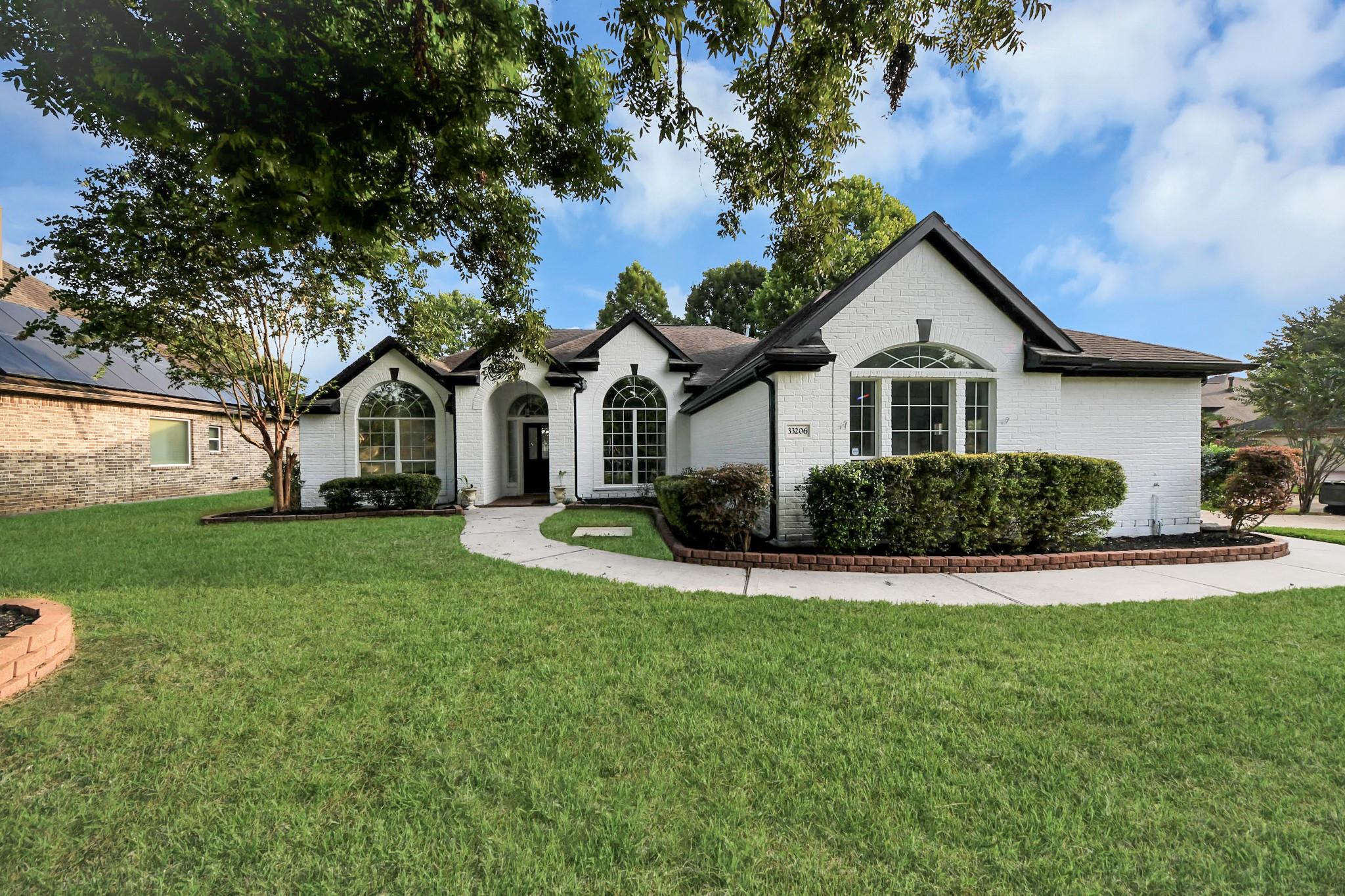 33206 Whitley Court