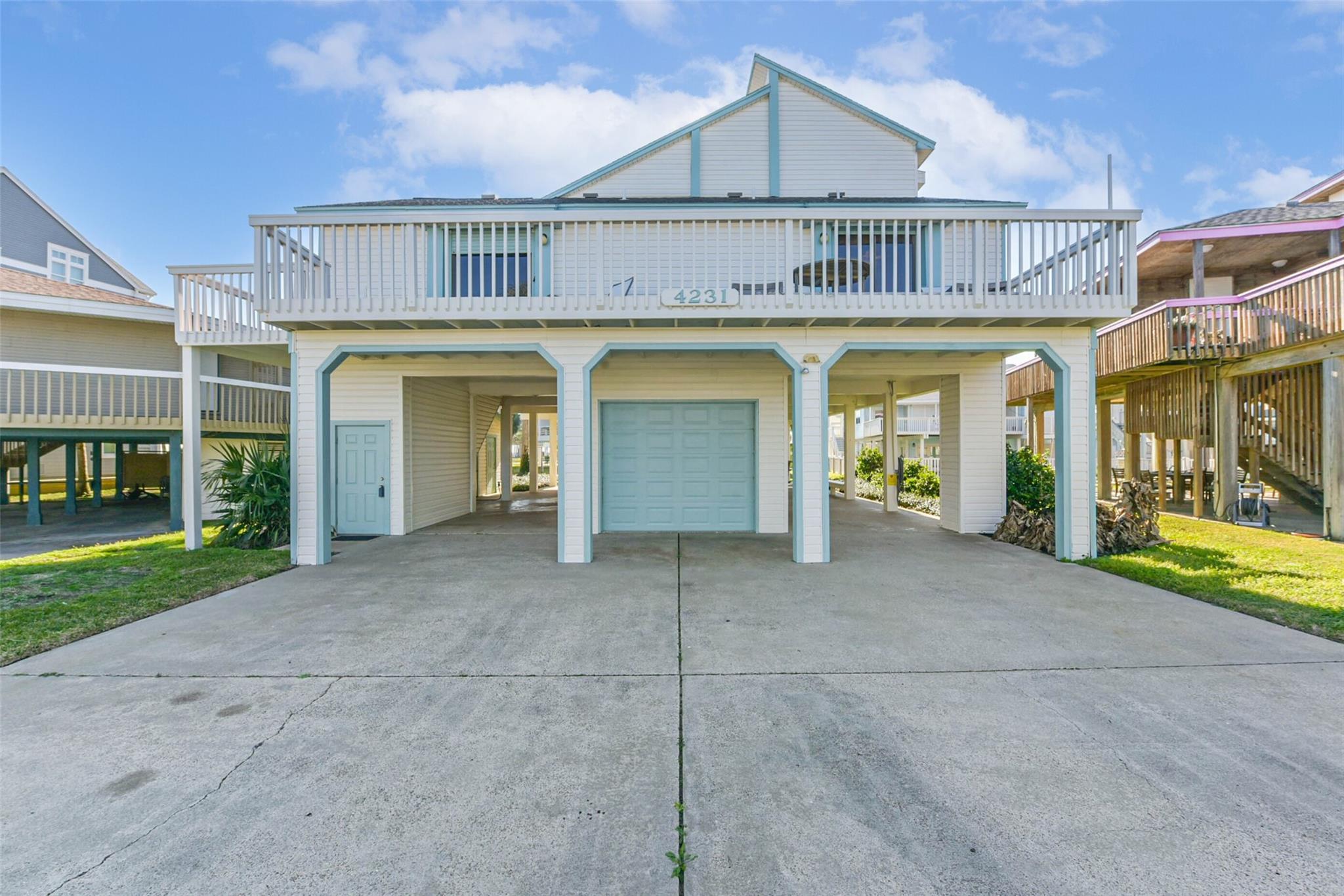4231 Pelican Lane