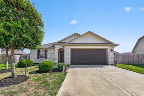 Photo of 6903 Ridgemont Bend Ln LN, Manvel, TX 77578 (MLS # 83531066)