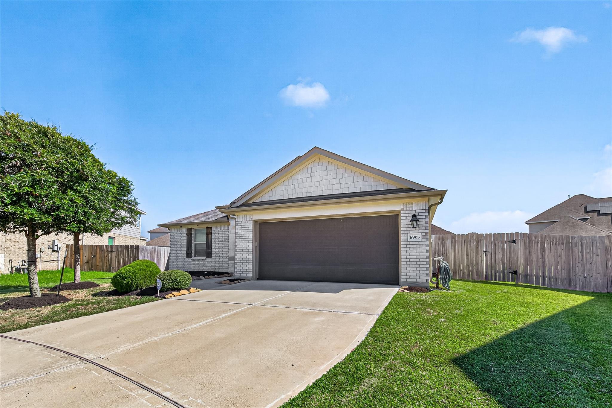 6903 Ridgemont Bend Ln