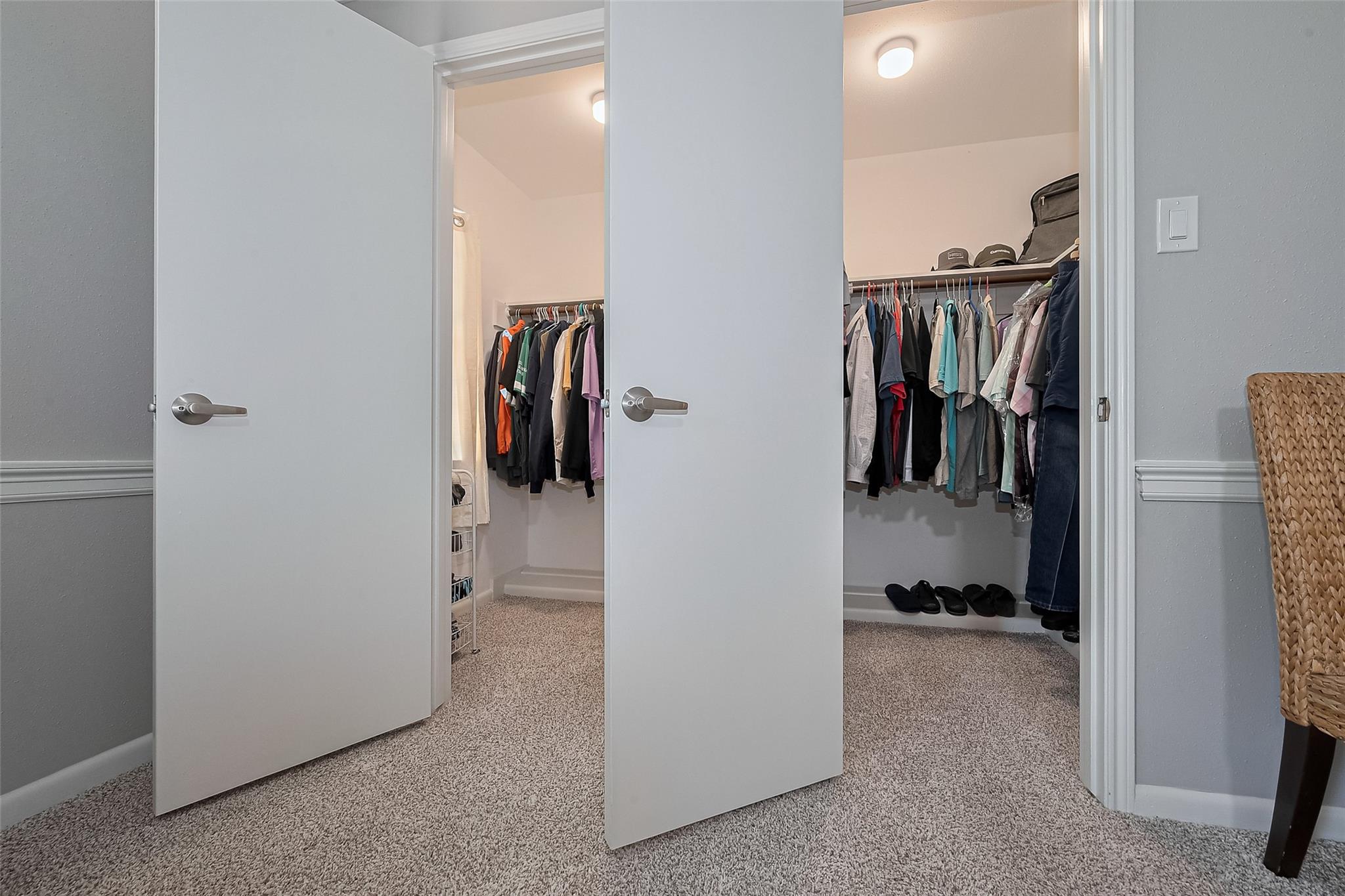 Houston, Texas 77057, United States, 2 Bedrooms Bedrooms, ,3 BathroomsBathrooms,Residential,Active,128718