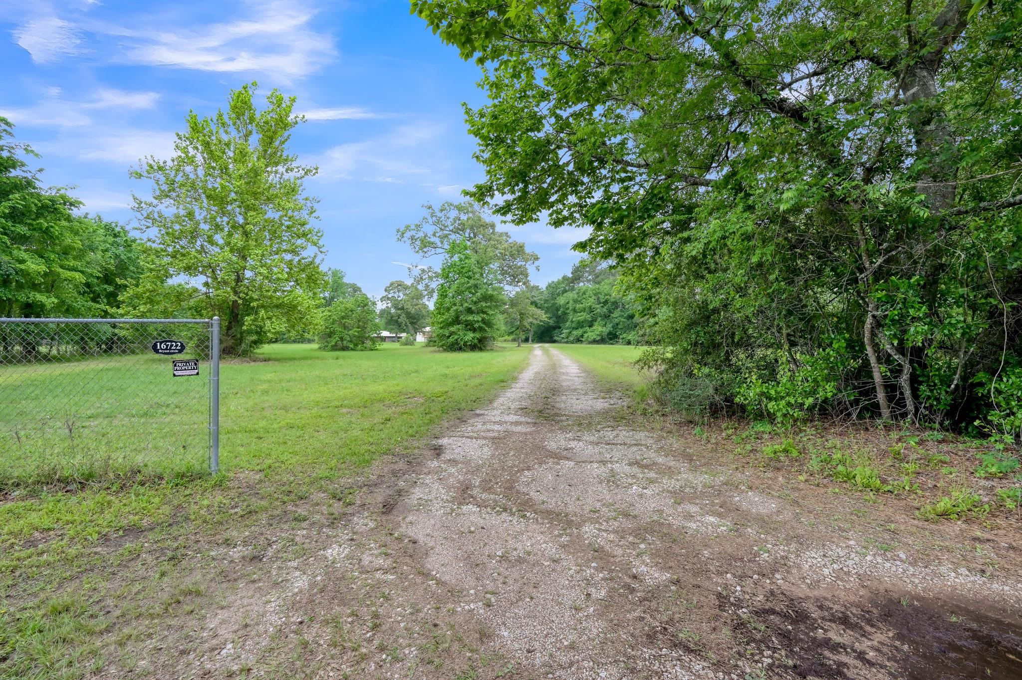 16722 Bryants Circle