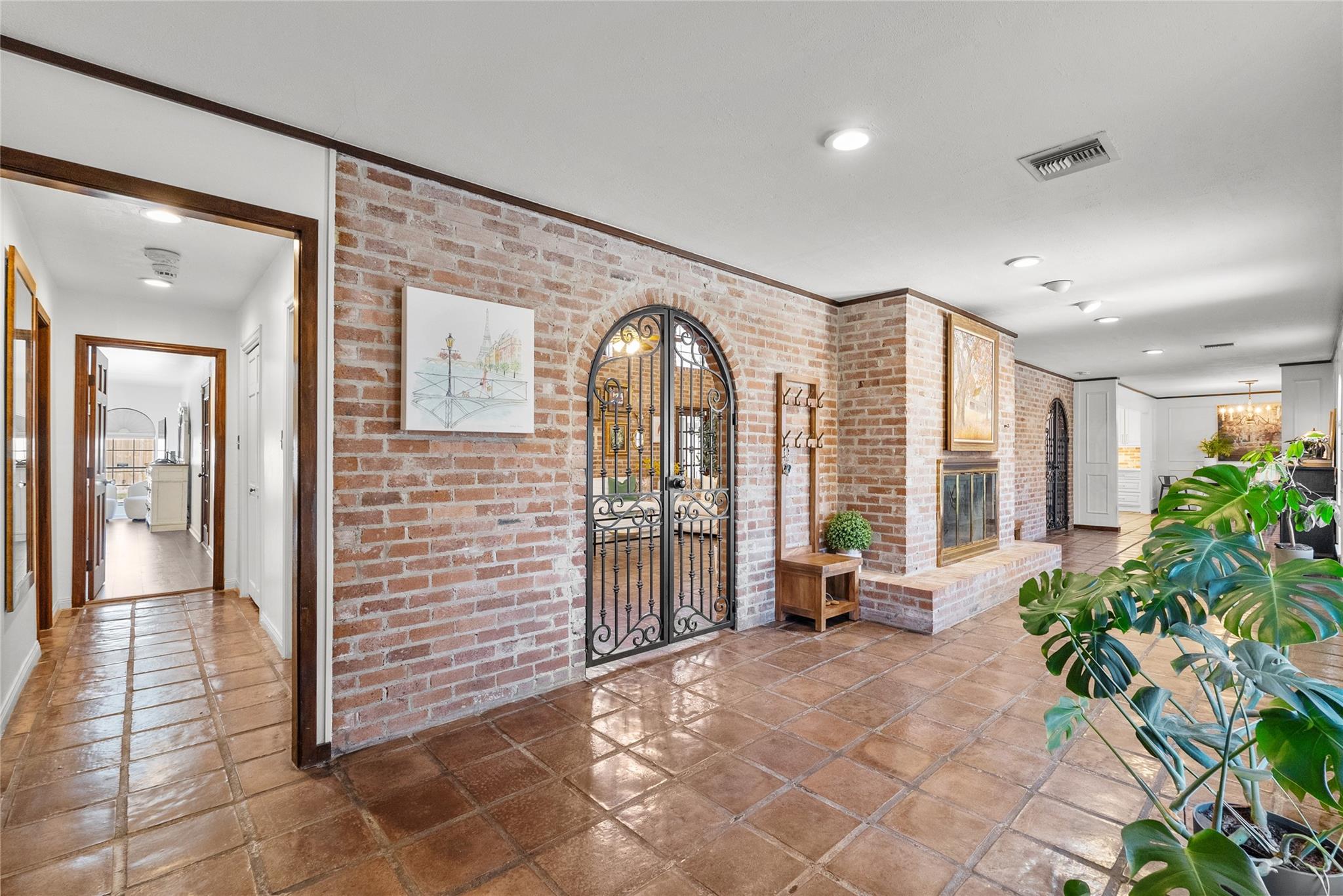 10 Colony Park Drive