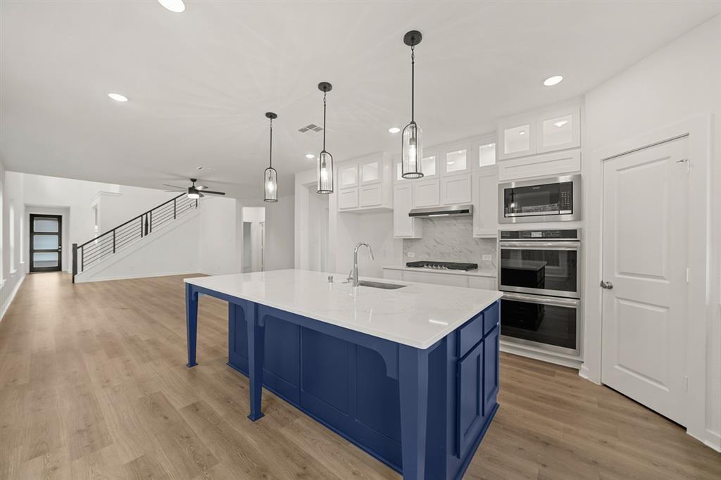 11211 Midland Hawthorn Place