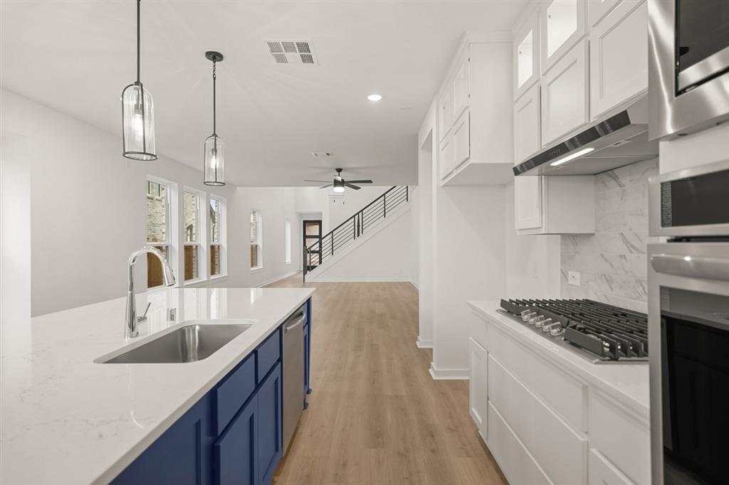 11211 Midland Hawthorn Place