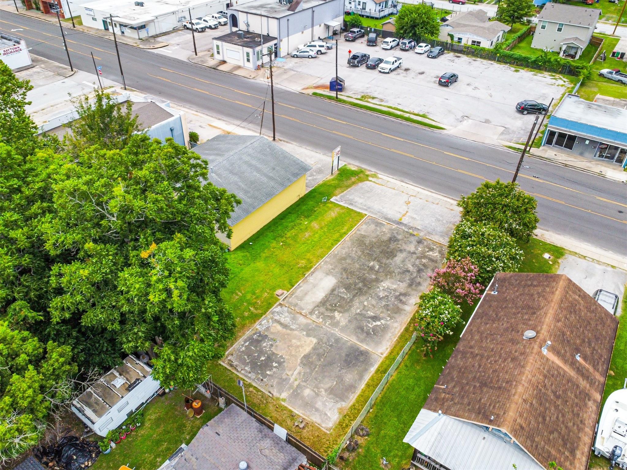 213 E Texas Avenue