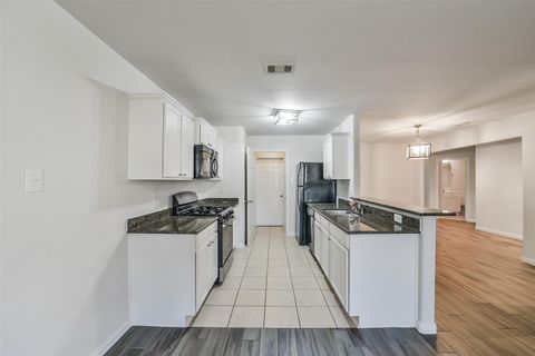 Photo of 9919 Opal Rock Drive, Rosharon, TX 77583 (MLS # 47948326)