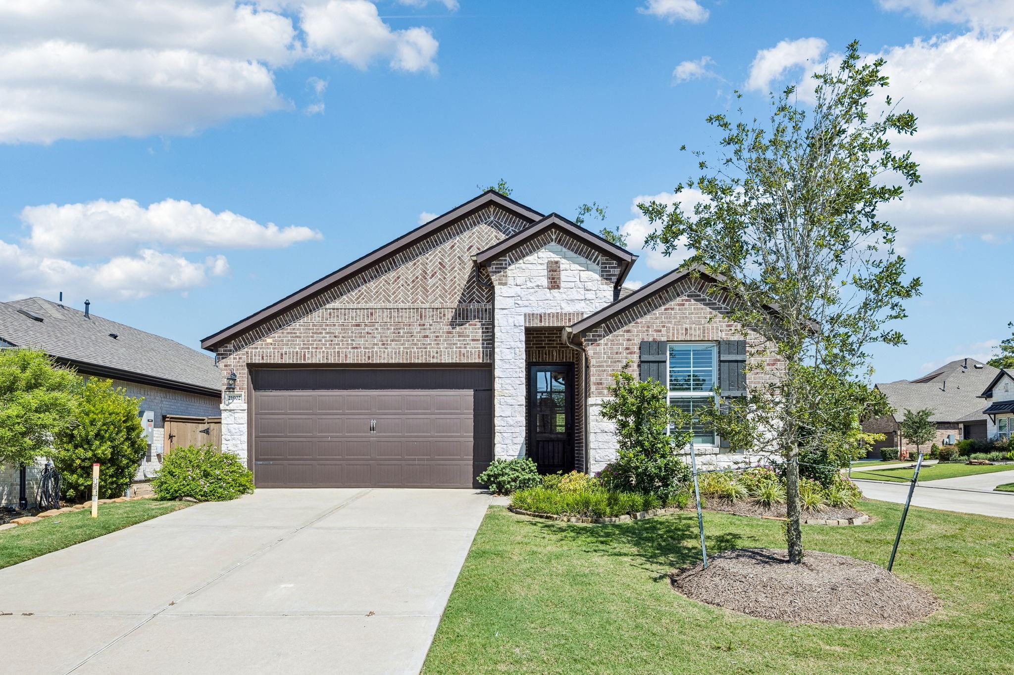 21902 Lake Whitney Court