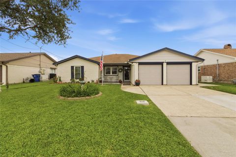 Photo of 3710 17th Street N, Texas City, TX 77590 (MLS # 20666326)