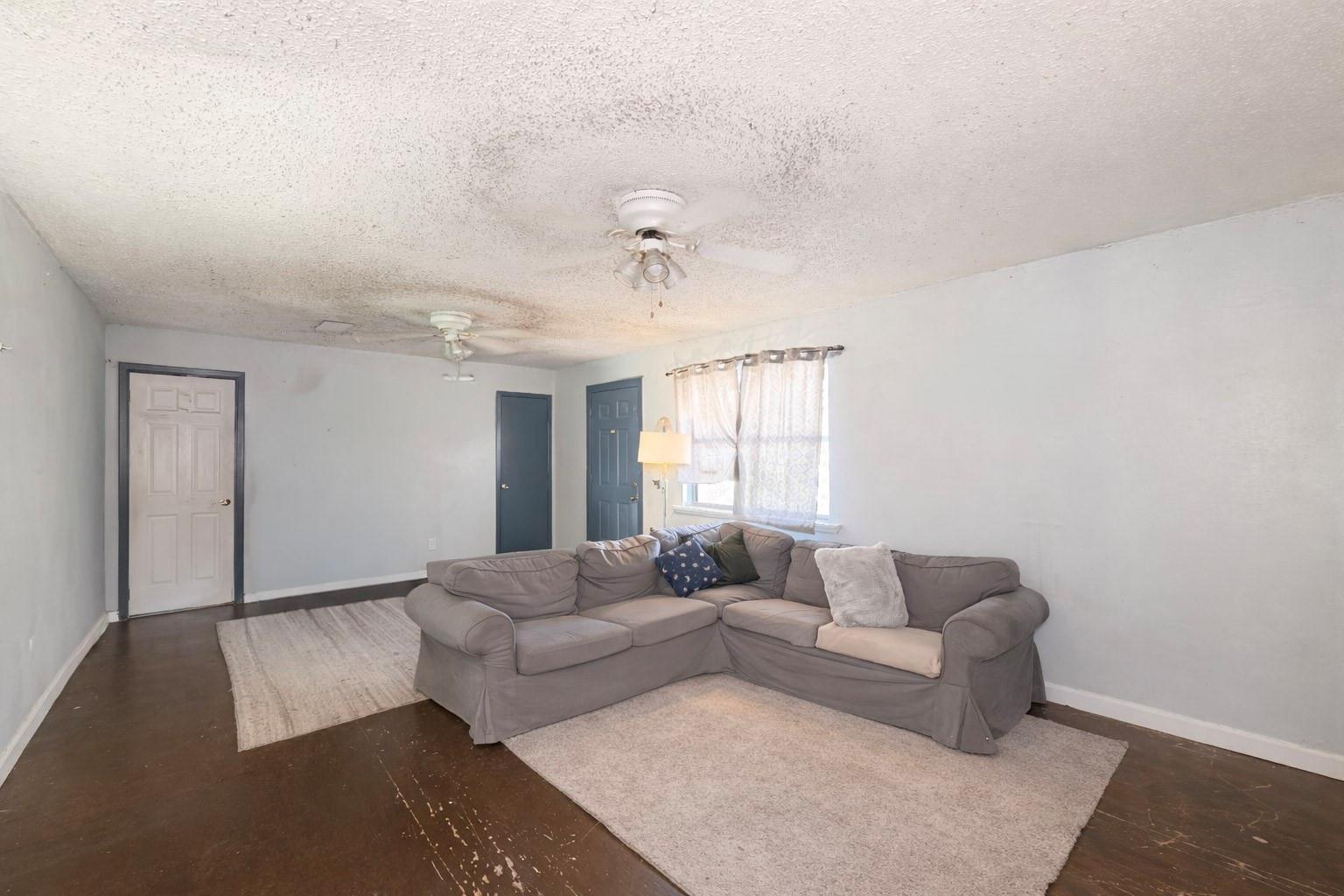 14452 Half Circle Street