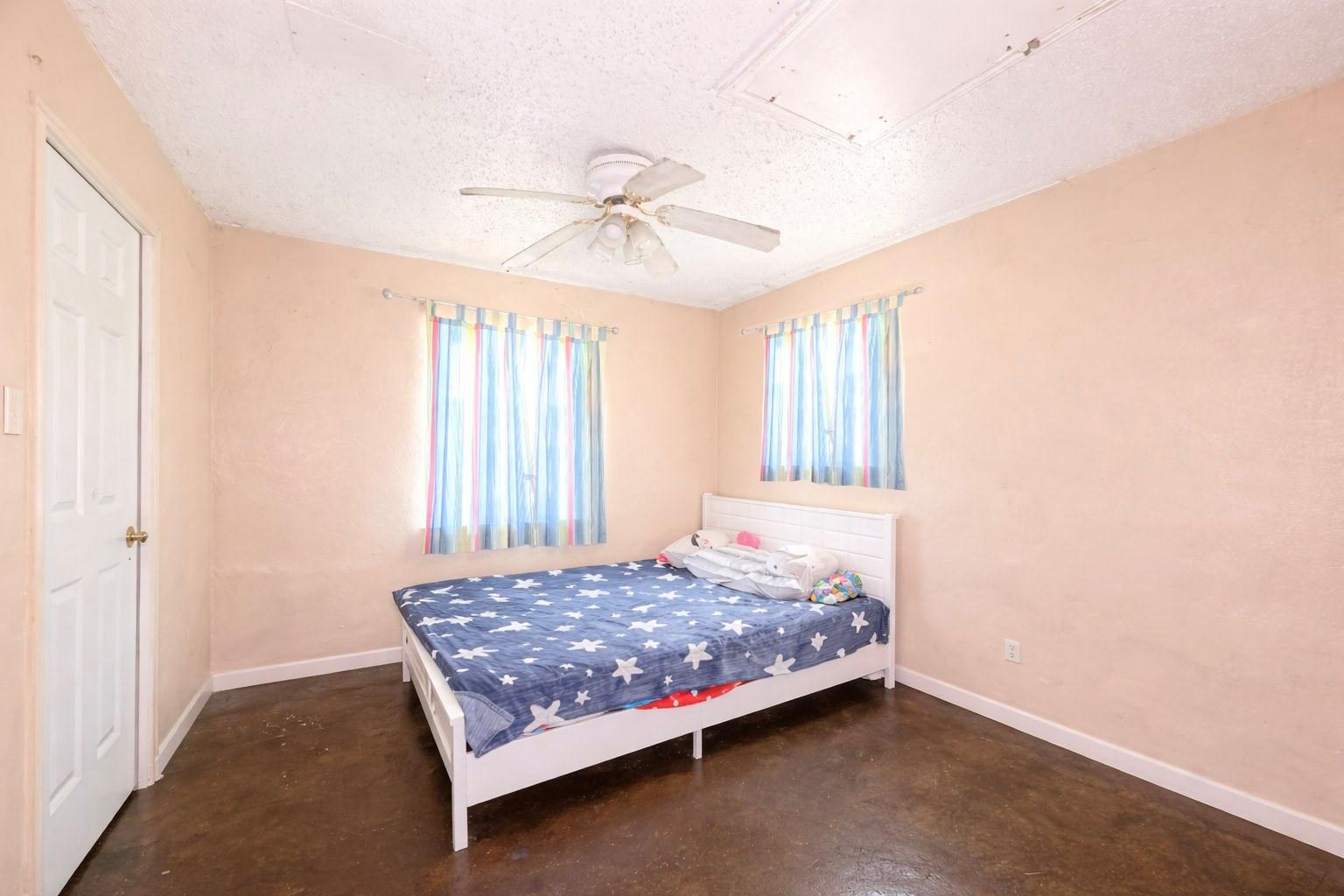 14452 Half Circle Street