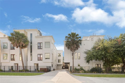 Photo of 707 Reinicke Street, Houston, TX 77007 (MLS # 32081868)