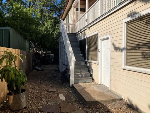 Photo of 543 W 27th Street #C, Houston, TX 77008 (MLS # 33735121)