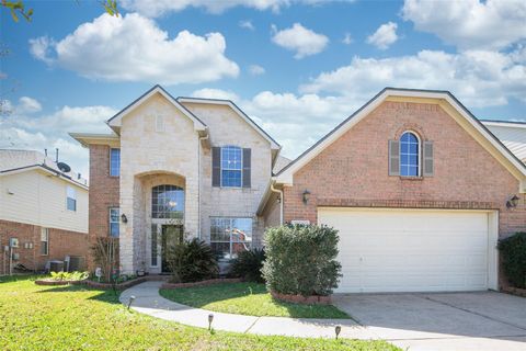 Photo of 13907 Normandy Court, Sugar Land, TX 77498 (MLS # 83000350)