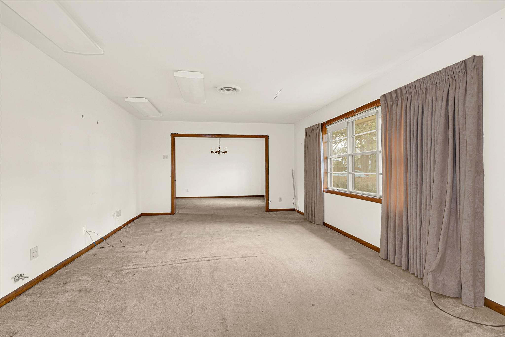 1111 Edgewood Drive