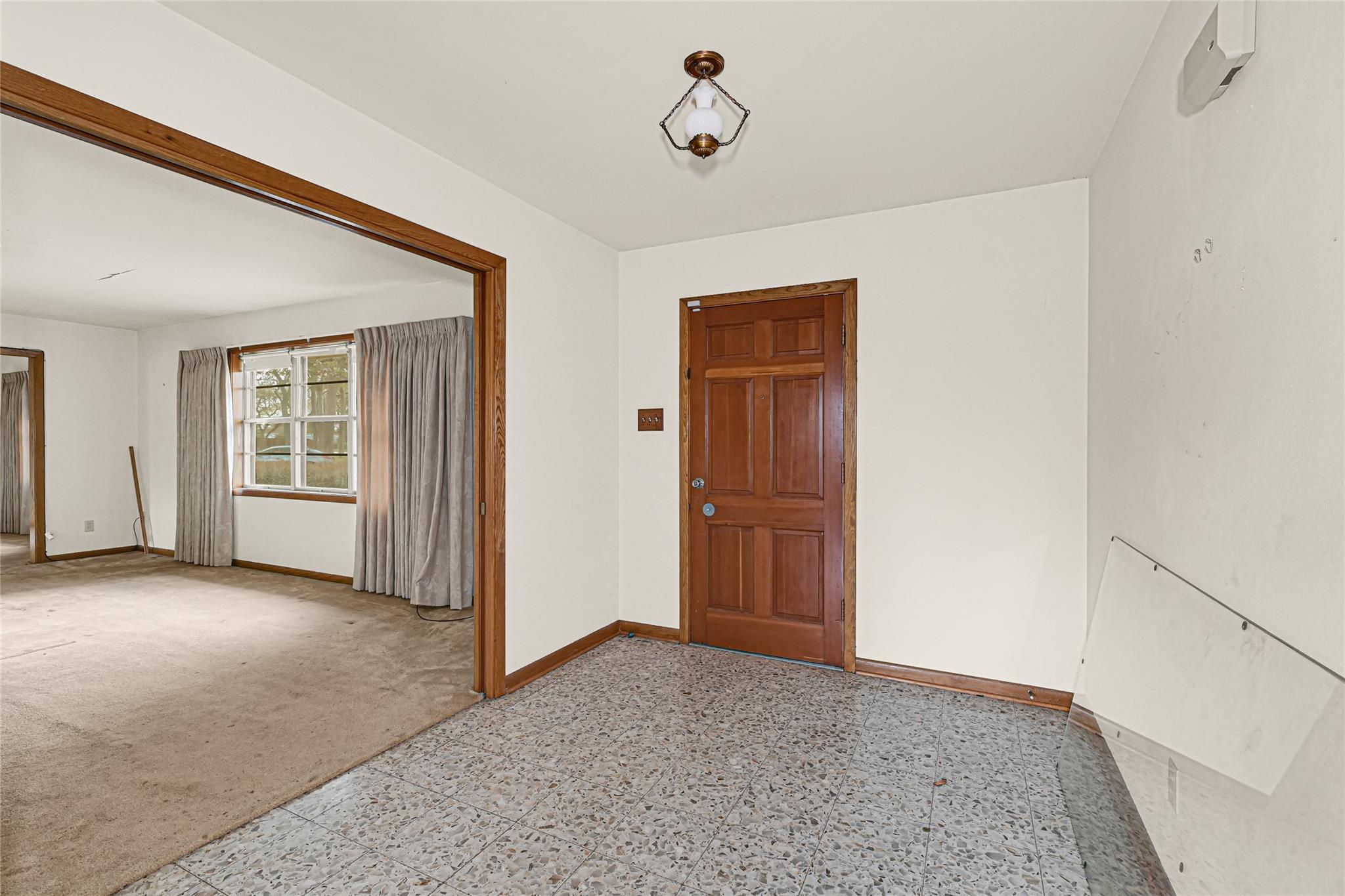 1111 Edgewood Drive