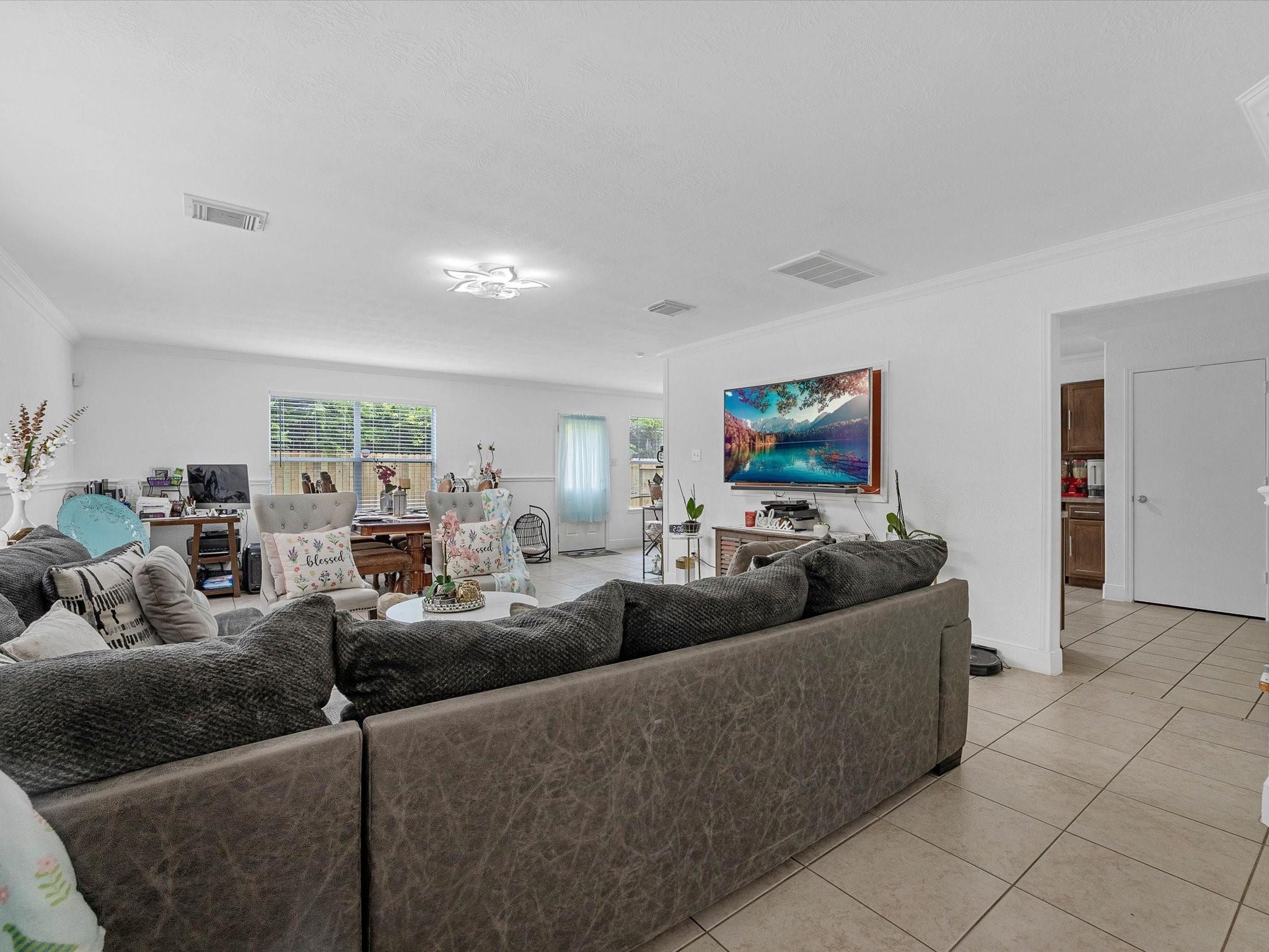 5002 Grasilla Drive