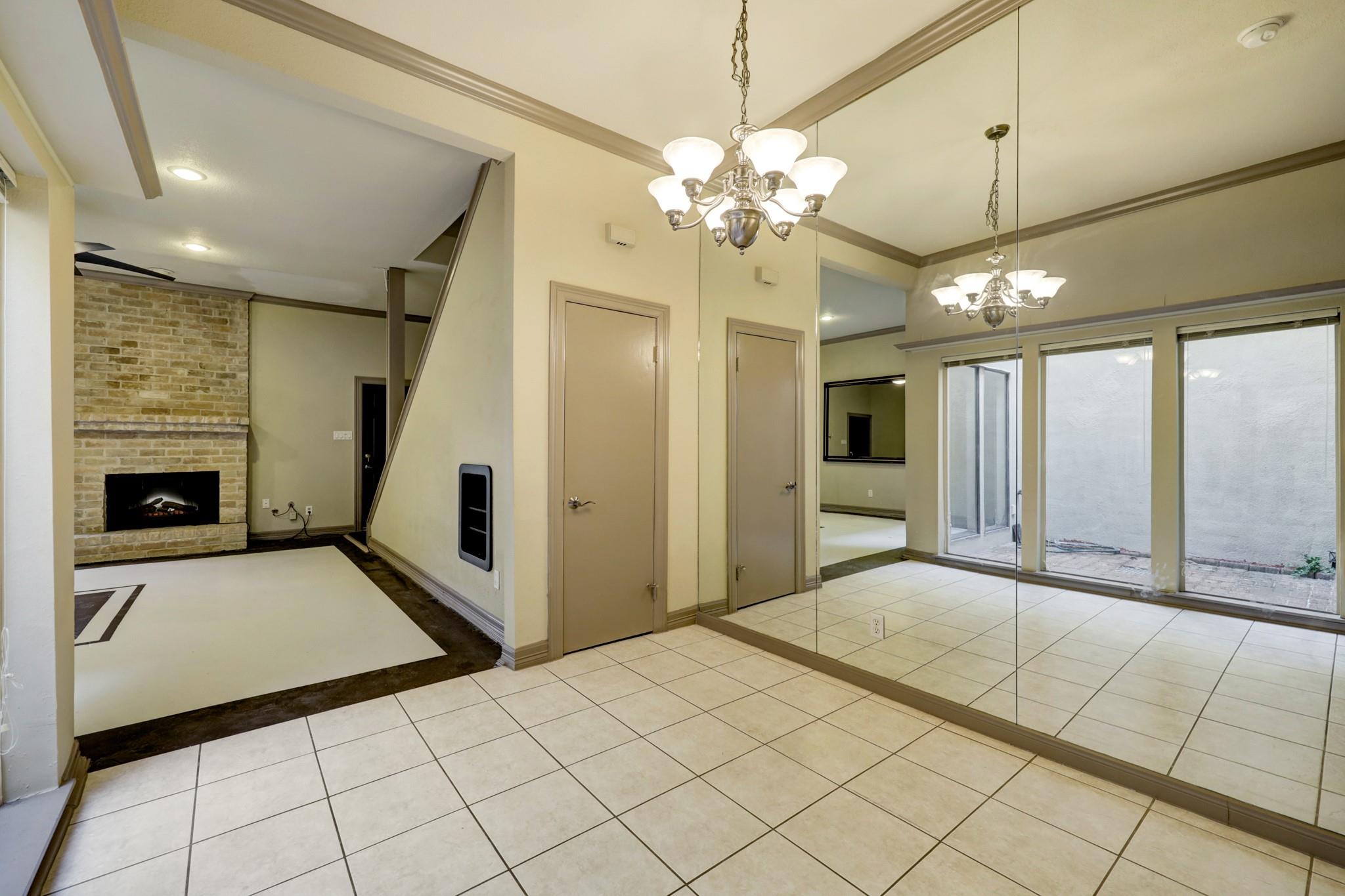 3158 W Holcombe Boulevard 3158