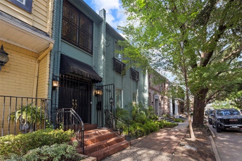 Townhouse For Sale - 7516 Olympia Drive<br/> Houston, TX 77063