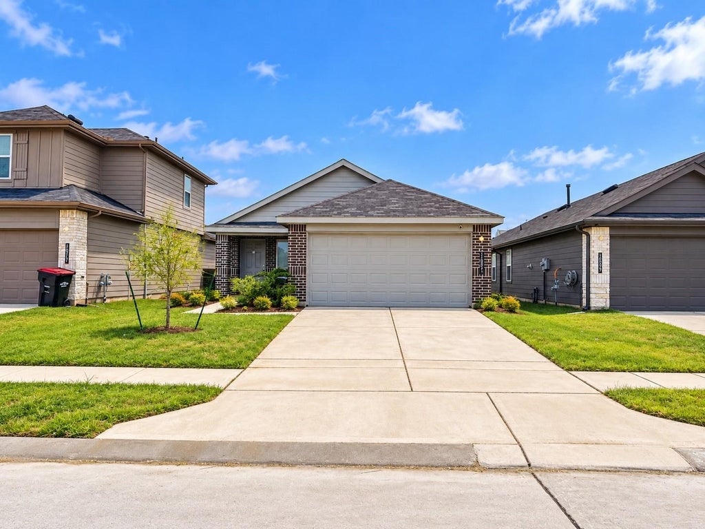 Photo of 16803 Sangiovese Drive, Houston, TX 77090 (MLS # 64588801)