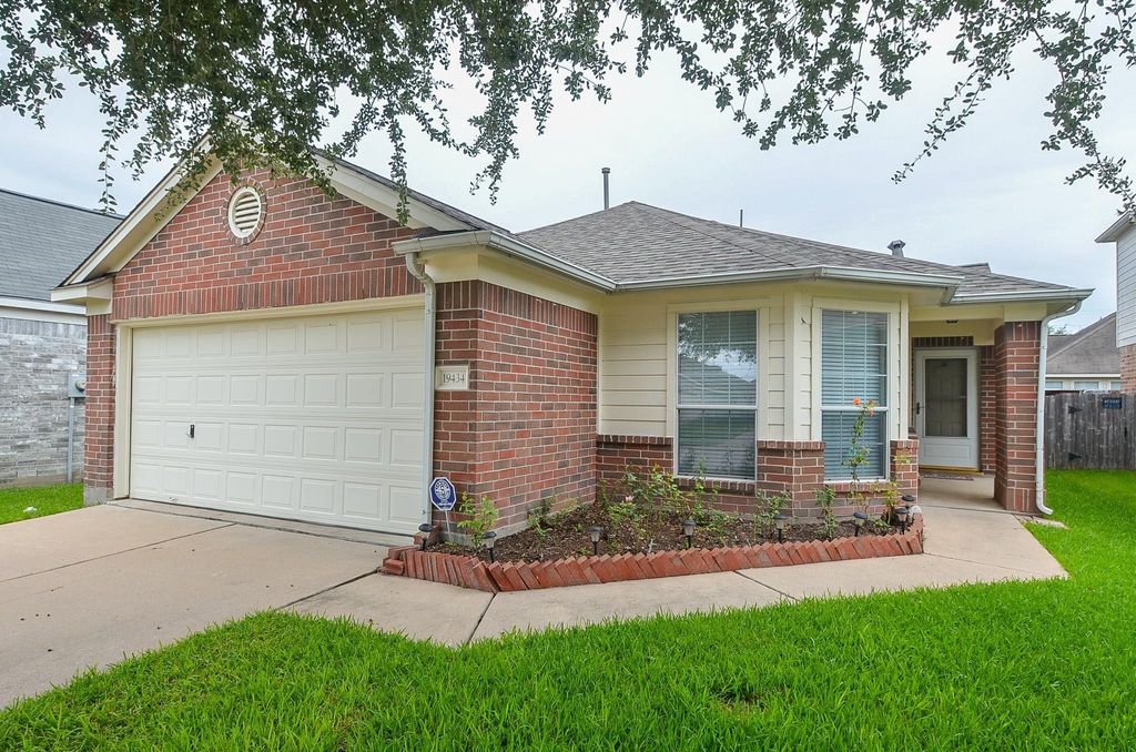 Photo of 19434 Brook Village Road, Houston, TX 77084 (MLS # 74146876)
