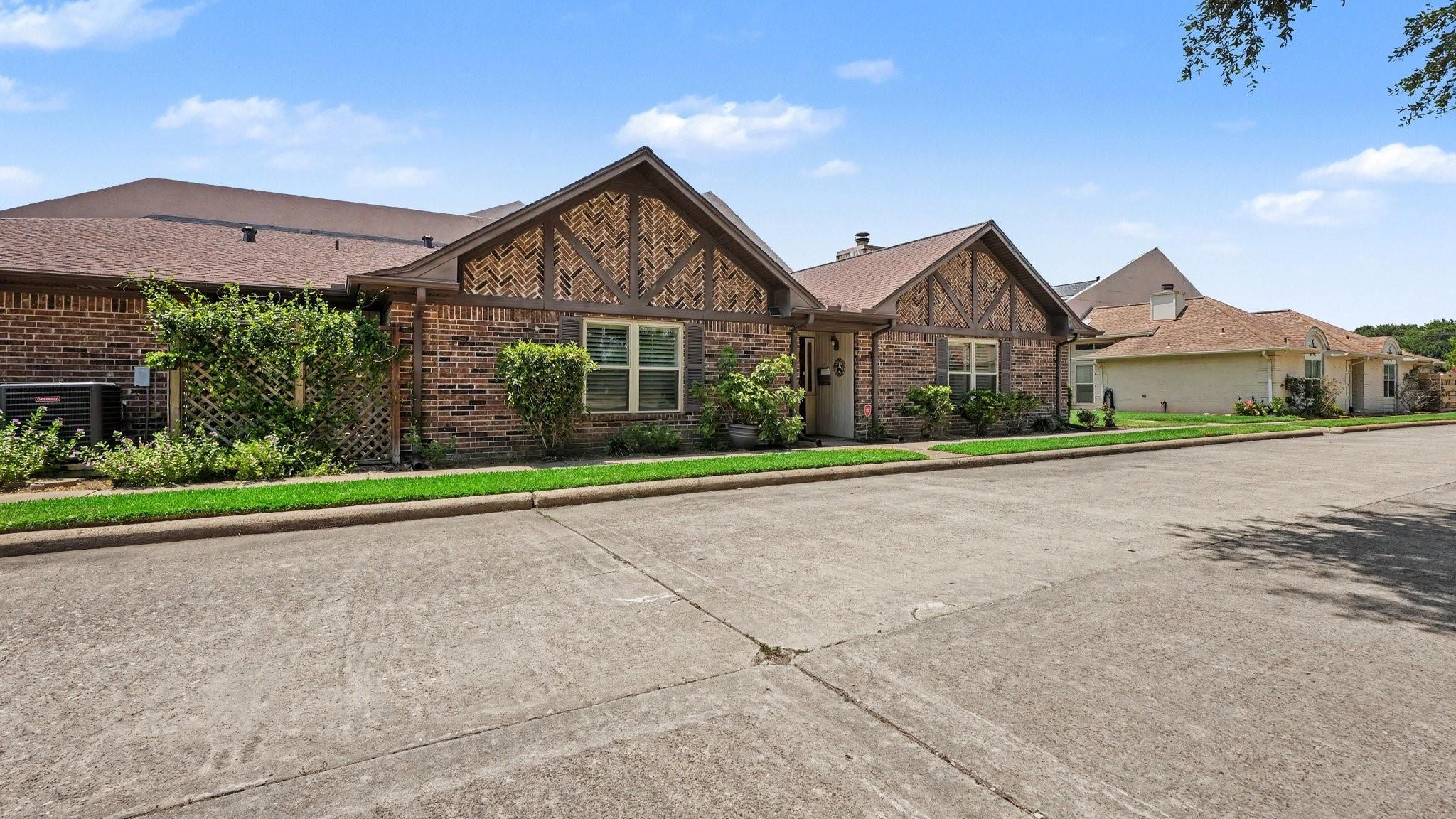 43 Wellington Park