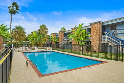 Photo of 100 Market Street #17, Galveston, TX 77550 (MLS # 91365641)