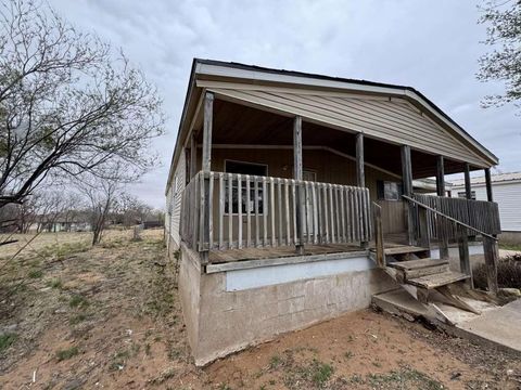 Photo of 1921 Mattie Woods Street, Colorado City, TX 79512 (MLS # 96074796)