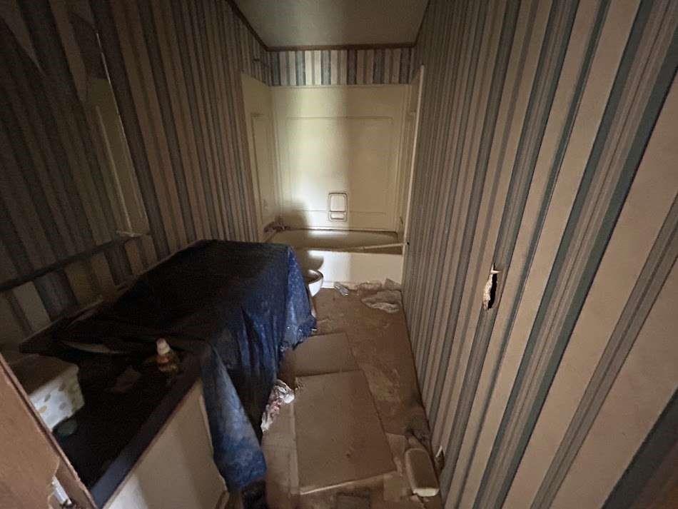 1921 Mattie Woods Street