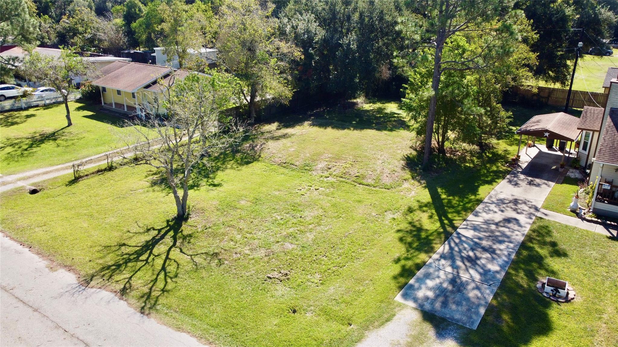 6519 Pinecrest