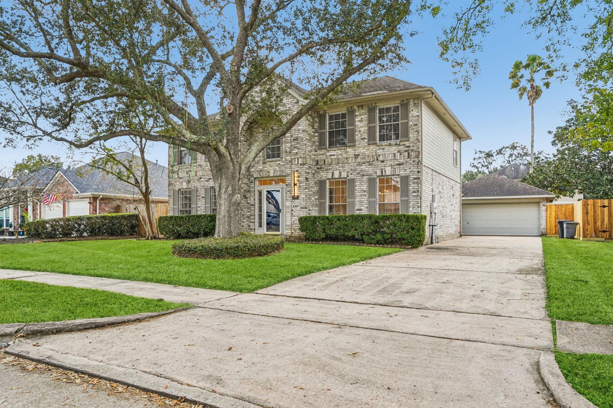 1808 N Mission Circle