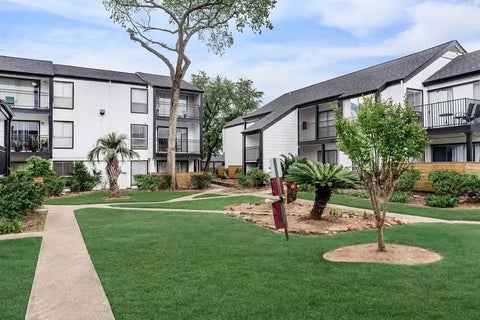 Photo of 4400 Memorial Drive #32-2233, Houston, TX 77007 (MLS # 68443980)
