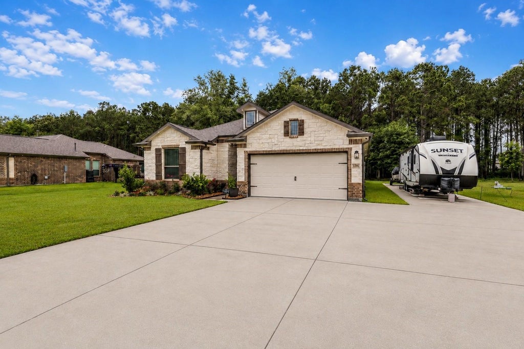 Photo of 1295 Road 66112, Dayton, TX 77535 (MLS # 45330722)