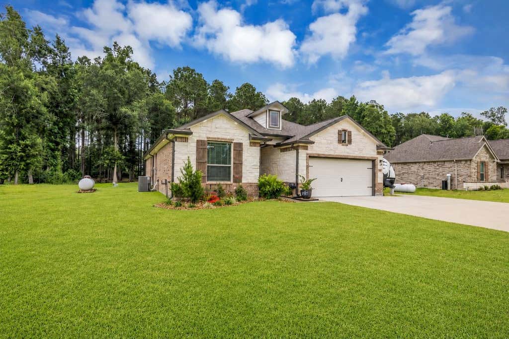 Photo of 1295 Road 66112, Dayton, TX 77535 (MLS # 45330722)