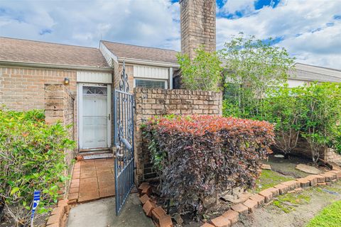 Photo of 9116 Wilcrest Drive #9116, Houston, TX 77099 (MLS # 69721501)