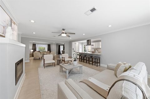 Tiny photo for 218 Faust Lane, Houston, TX 77024 (MLS # 71091354)