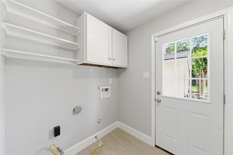 Tiny photo for 218 Faust Lane, Houston, TX 77024 (MLS # 71091354)