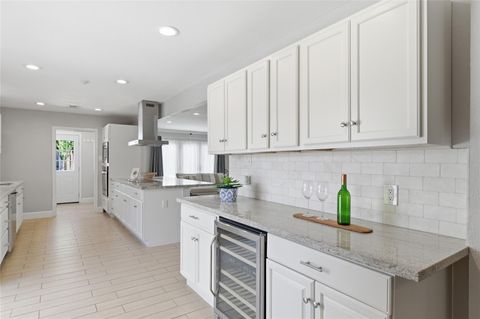 Tiny photo for 218 Faust Lane, Houston, TX 77024 (MLS # 71091354)