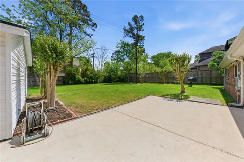 Tiny photo for 218 Faust Lane, Houston, TX 77024 (MLS # 71091354)