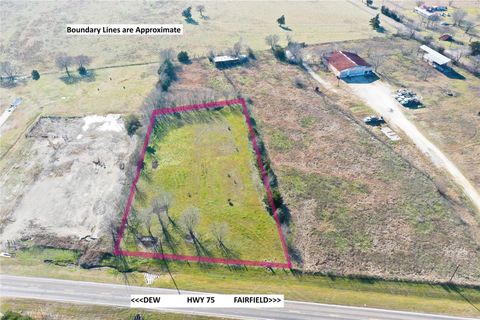 Photo of TBD State Highway 75 S, Fairfield, TX 75860 (MLS # 20522606)