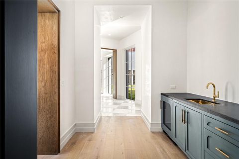 Tiny photo for 2331 Drexel Circle, Houston, TX 77027 (MLS # 35362001)