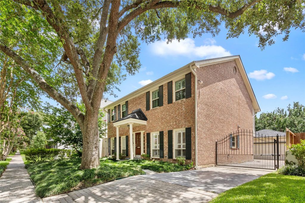 Photo of 3127 Lafayette Street, West University, TX 77005 (MLS # 71351602)