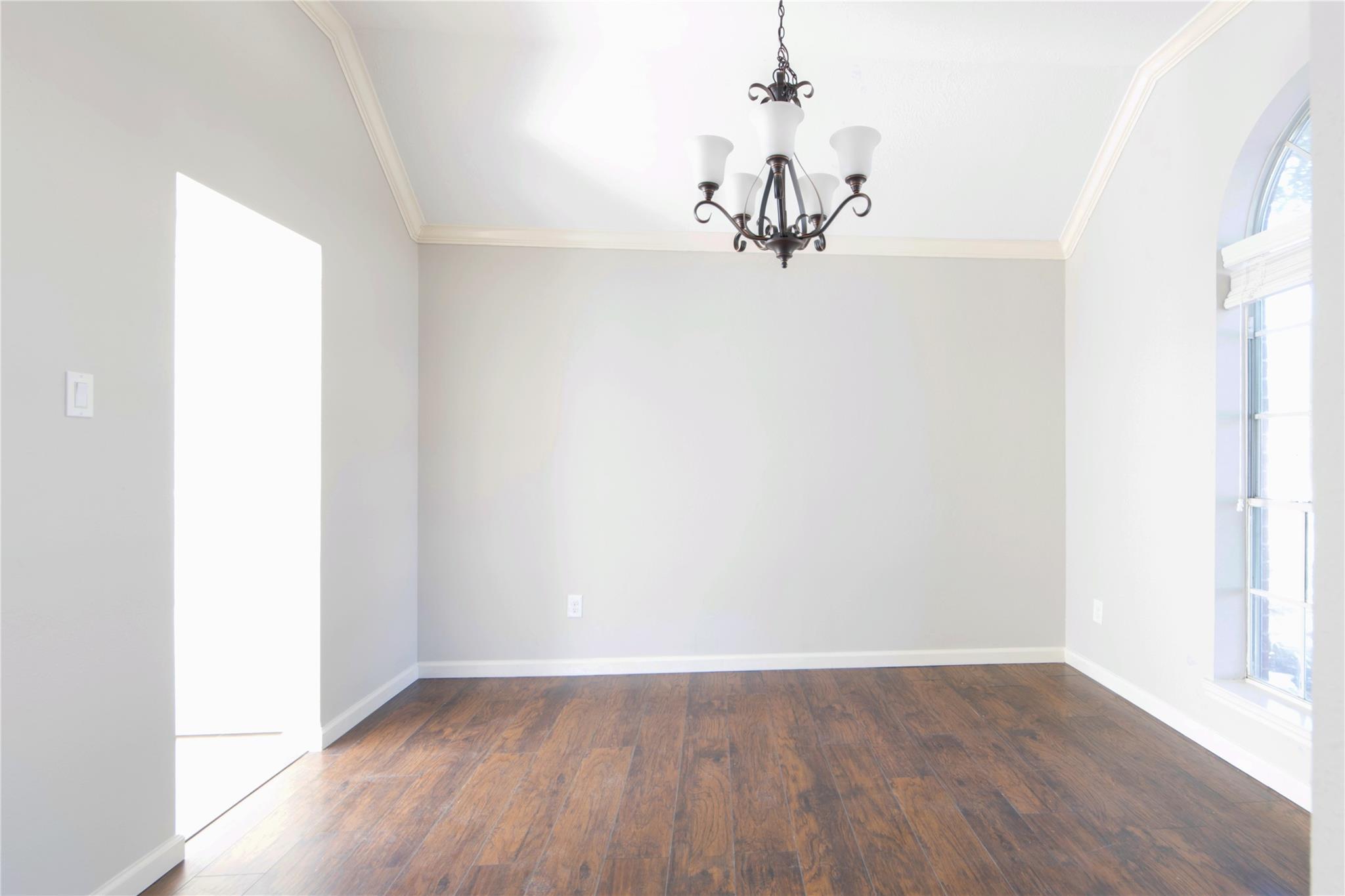 8102 Blue Jay Street