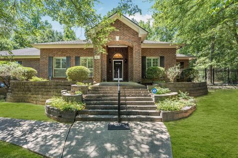 Photo of 903 Inwood Drive, Huntsville, TX 77340 (MLS # 26560146)