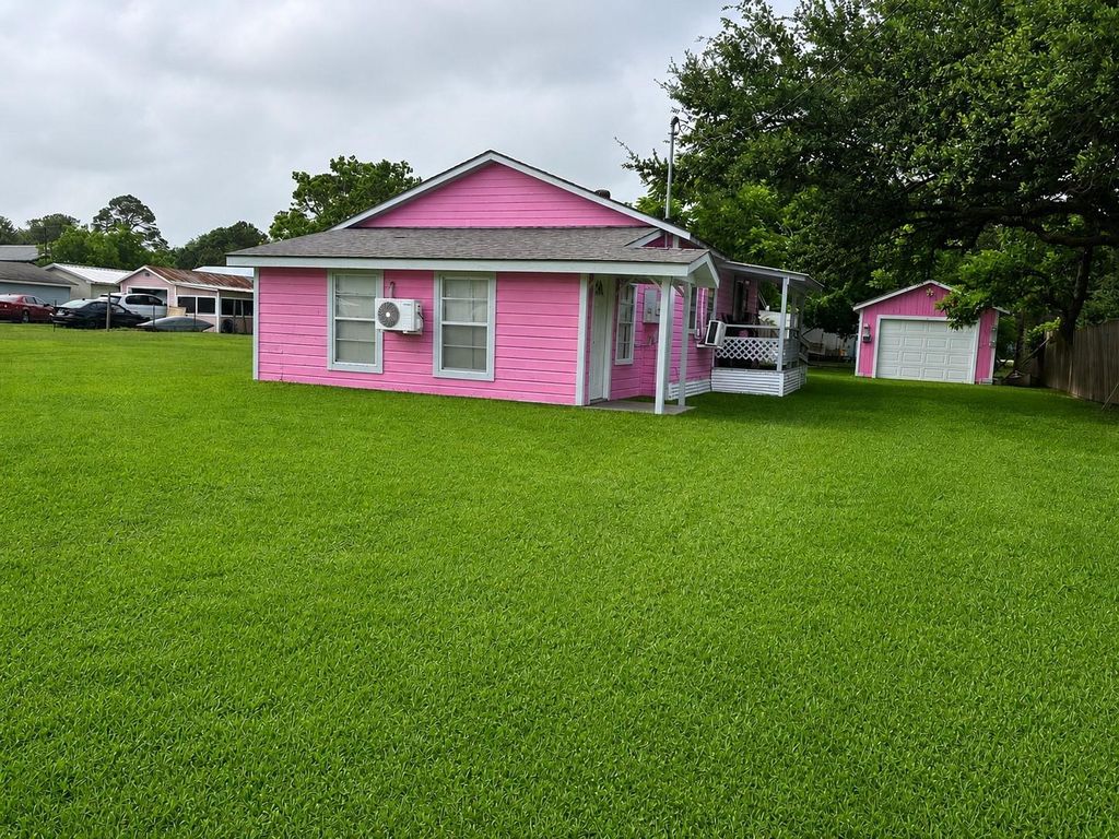 Photo of 203 Mcneir Street, Anahuac, TX 77514 (MLS # 52351418)
